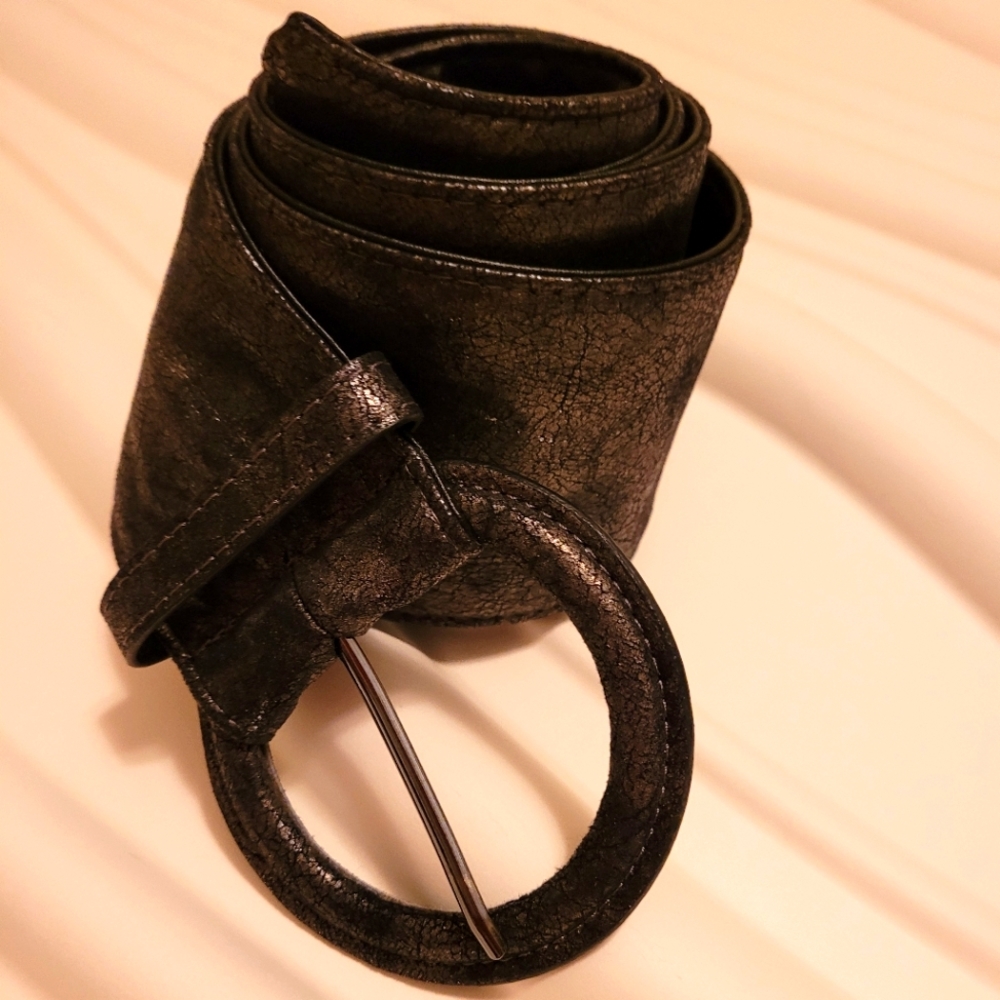 New York & Co. Dark Gray Cracked Metallic Belt